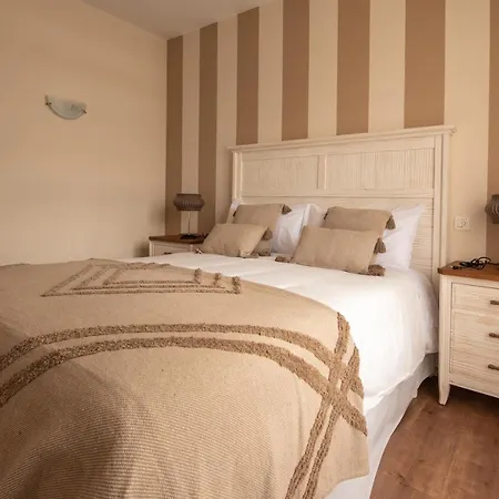 Lar Da Revolta * Cedeira