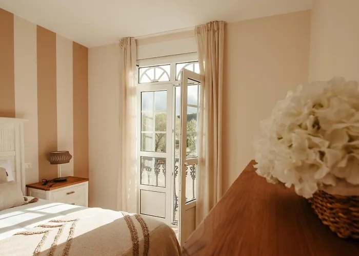 Lar Da Revolta Седейра