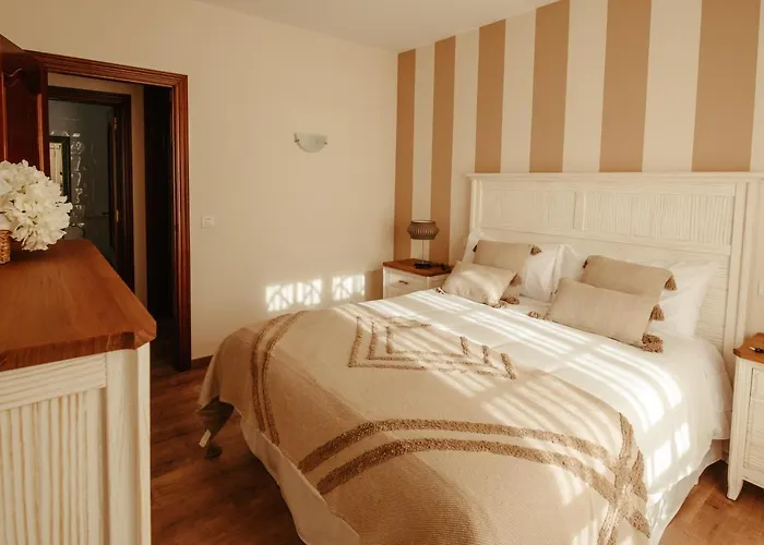 Апартаменты Lar Da Revolta Седейра